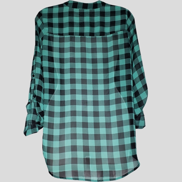 Xhileration Long Tab sleeve Womens Button down blouse Size Med - Picture 2 of 4